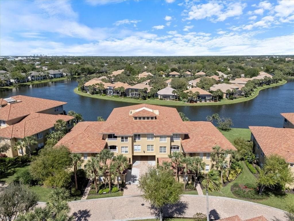 1845 Les Chateaux BLVD 302 NAPLES, FL 34109