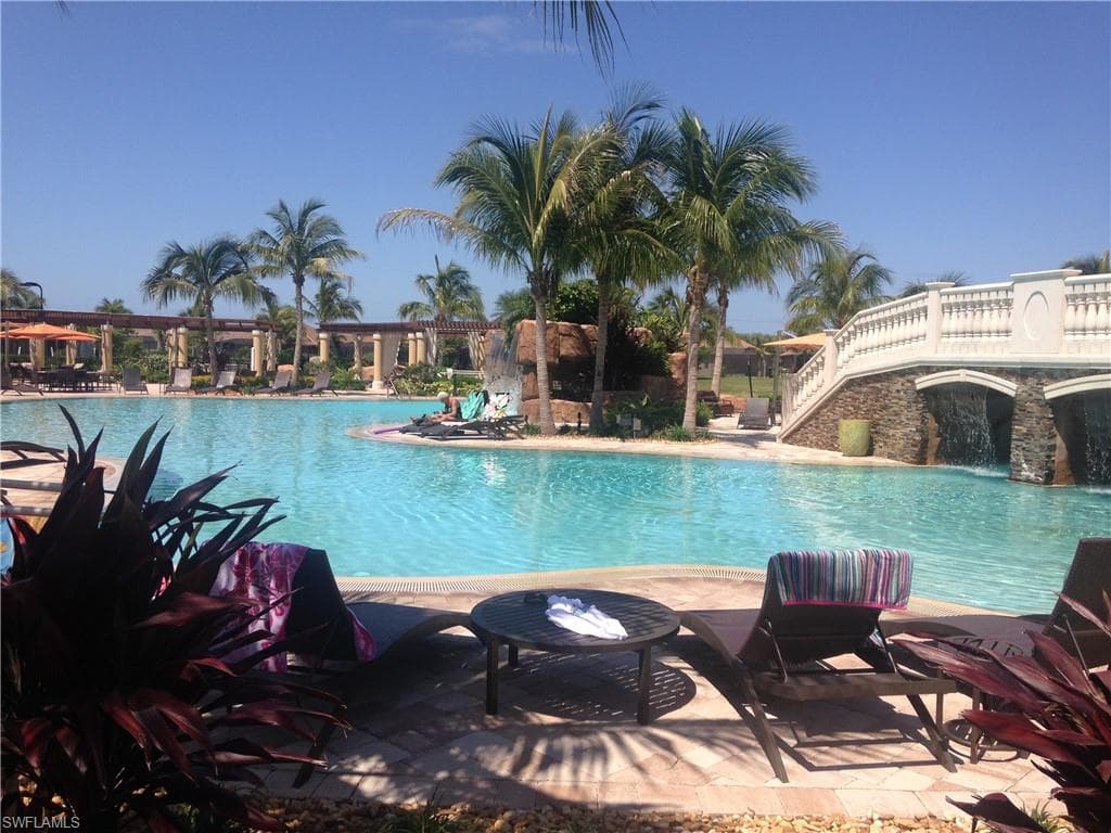 9719 Acqua CT 238 NAPLES, FL 34113