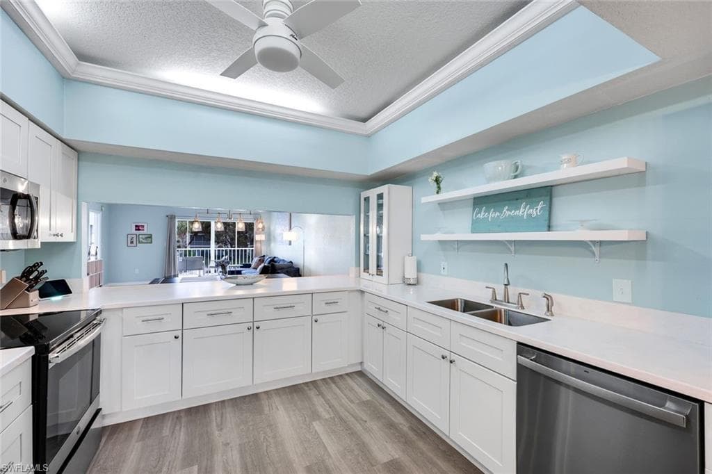 6030 Chardonnay LN 203 NAPLES, FL 34119