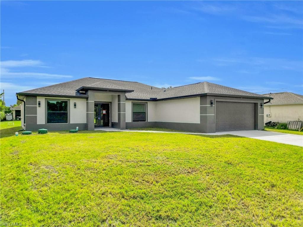 2927 8th ST SW LEHIGH ACRES, FL 33976