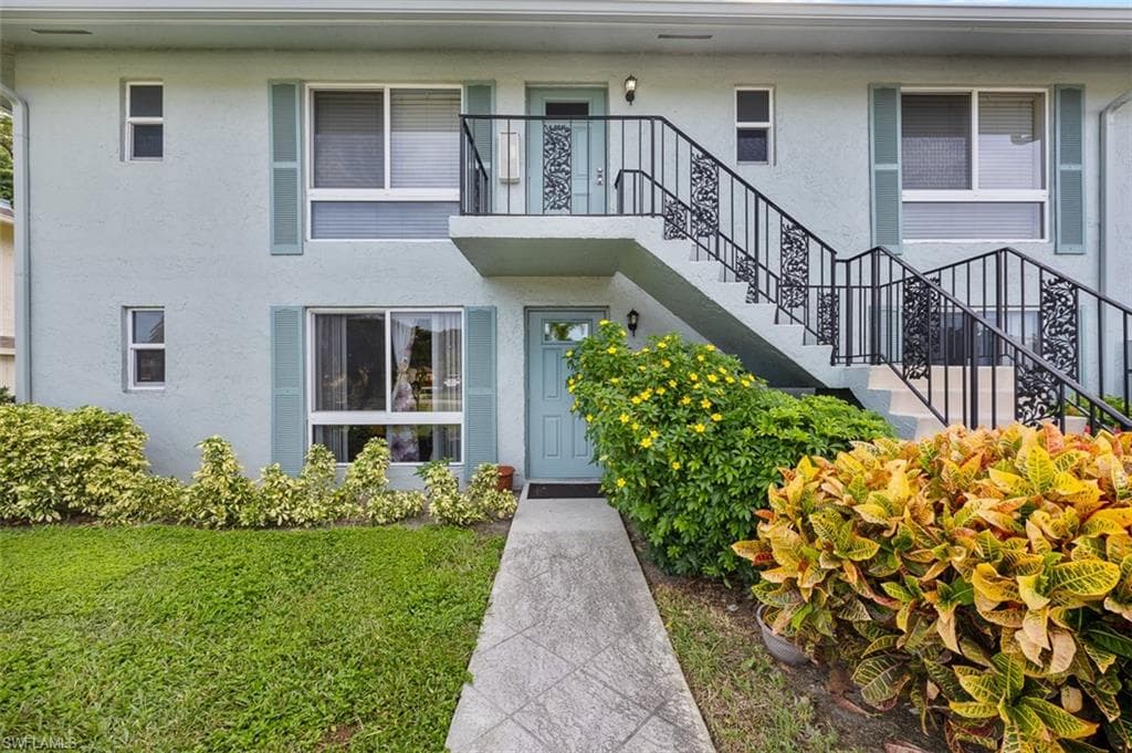 197 Harrison RD 3 NAPLES, FL 34112