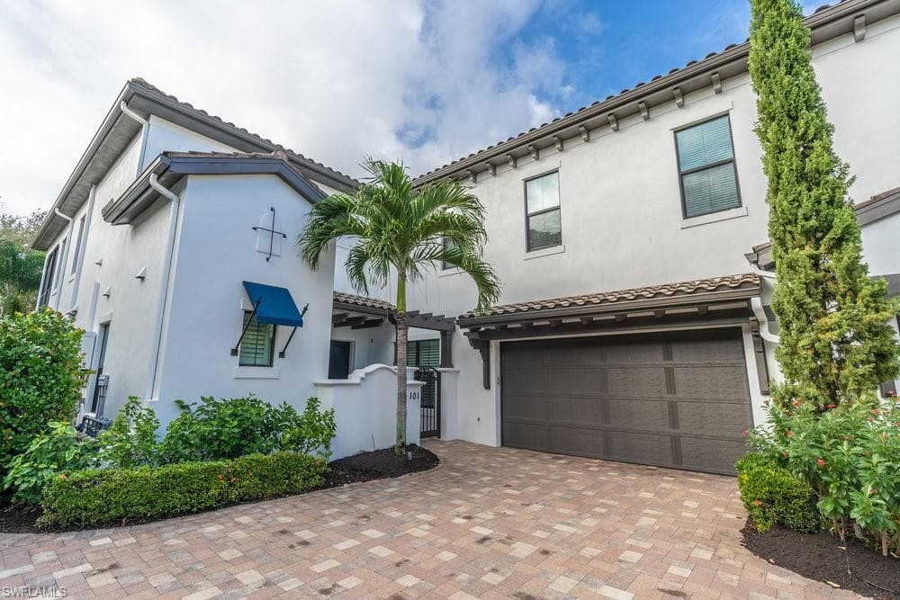 16394 Corsica WAY 101 NAPLES, FL 34110