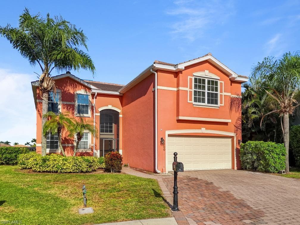 2800 Amberwood LN NAPLES, FL 34120