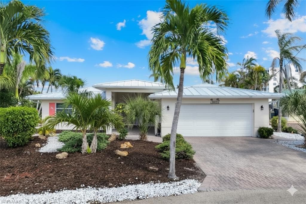 8552 Lagoon RD FORT MYERS BEACH, FL 33931