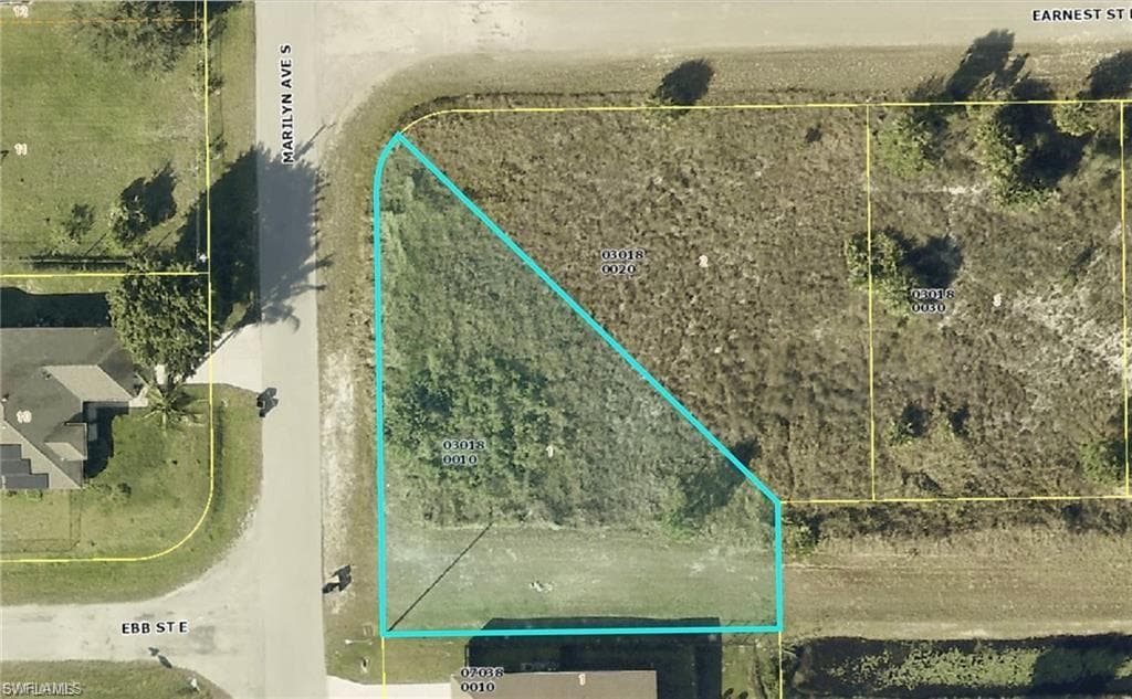 927 Marilyn AVE S LEHIGH ACRES, FL 33974