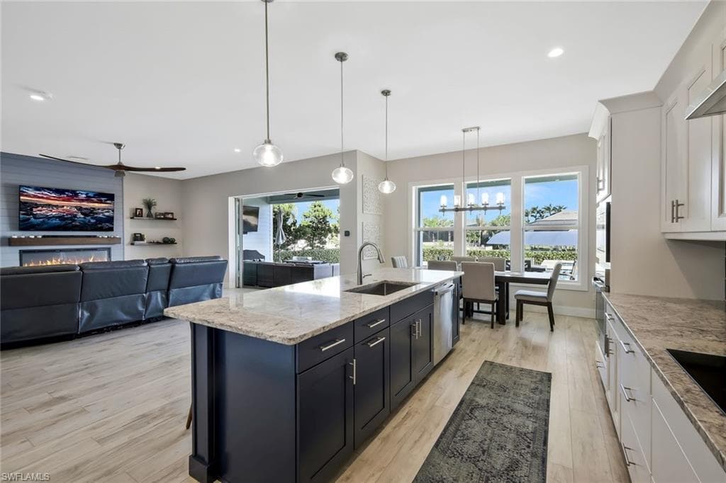 2717 SW 38th ST CAPE CORAL, FL 33914