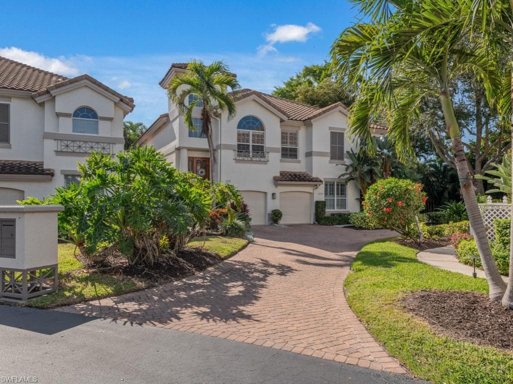 175 Colonade CIR 1403 NAPLES, FL 34103