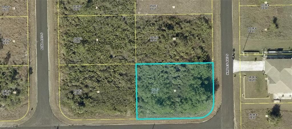 724 Naples Ave S LEHIGH ACRES, FL 33974