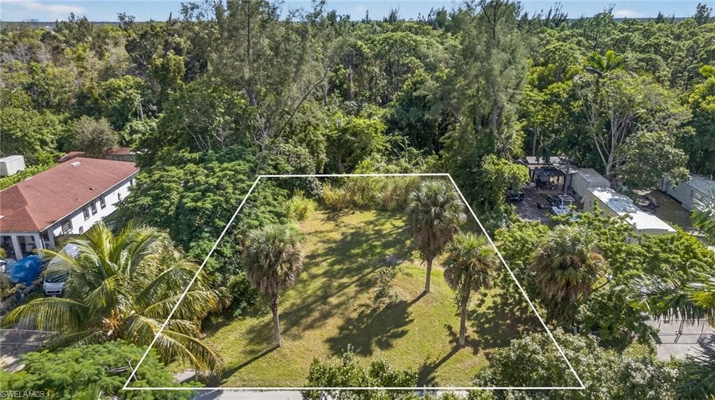 2650 Holly AVE NAPLES, FL 34112