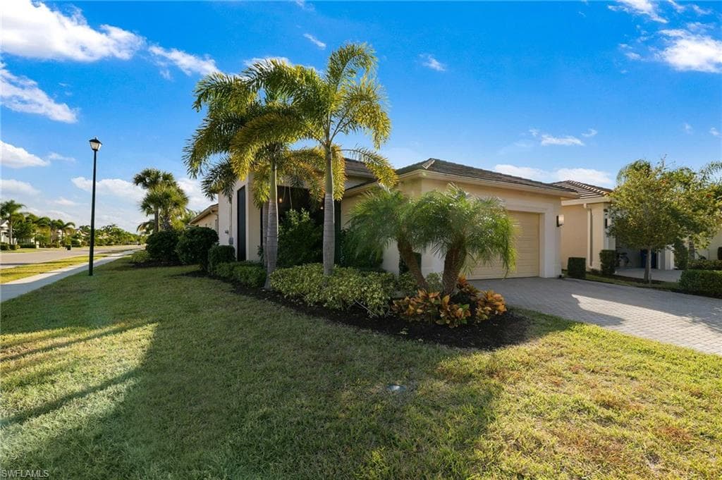 16061 Starglazer PL BONITA SPRINGS, FL 34135