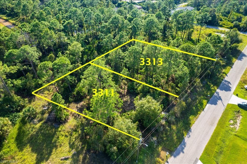 3311 54th ST W LEHIGH ACRES, FL 33971