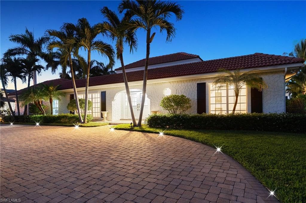 503 Neapolitan WAY NAPLES, FL 34103