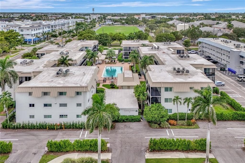 766 Central AVE 304 NAPLES, FL 34102