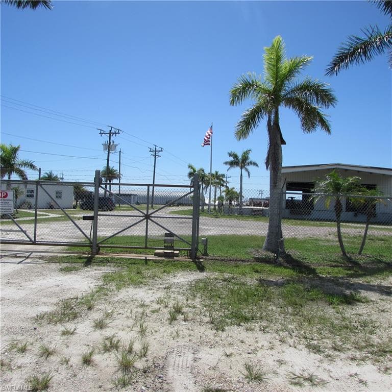 9703 Stringfellow RD ST. JAMES CITY, FL 33956