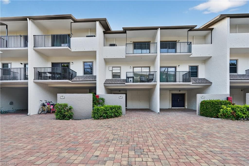 1123 Collier BLVD D103 MARCO ISLAND, FL 34145