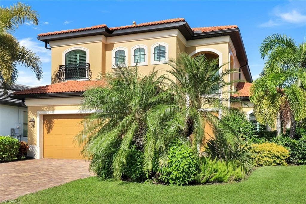 10101 FLORENCE CIR NAPLES, FL 34119