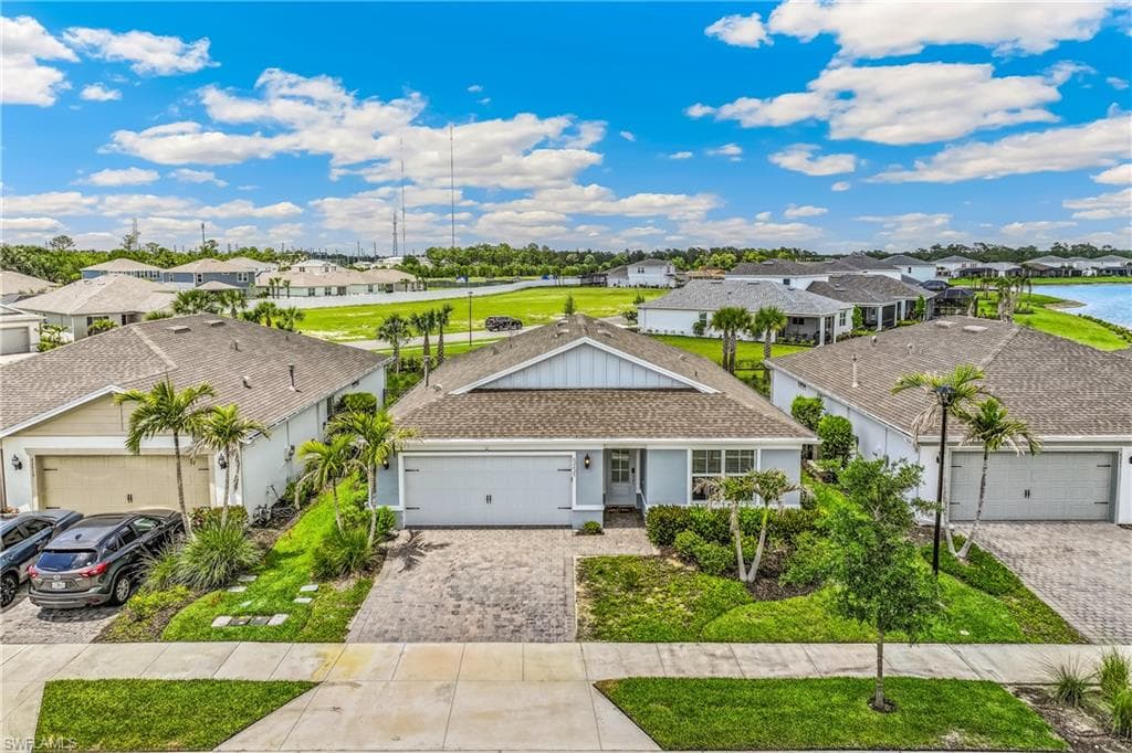 42425 Cascade DR Babcock Ranch, FL 33982