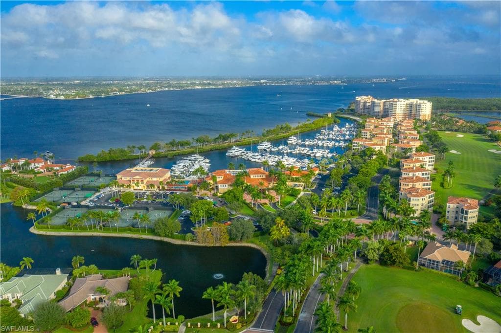 50' BOAT SLIP E-14 GULF HARBOUR MARINA FORT MYERS, FL 33908
