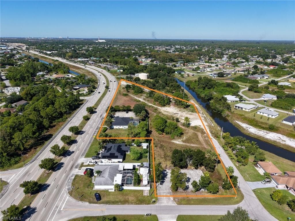 5106 Lee BLVD LEHIGH ACRES, FL 33971