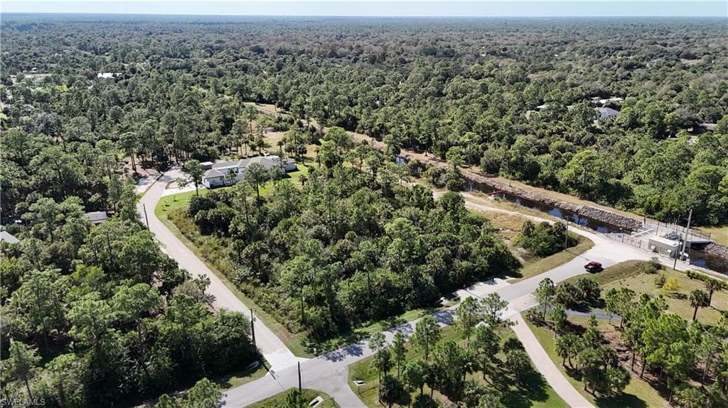 8th AVE NE NAPLES, FL 34120