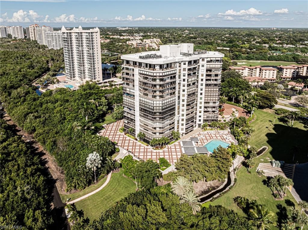 6075 Pelican Bay BLVD 203 NAPLES, FL 34108