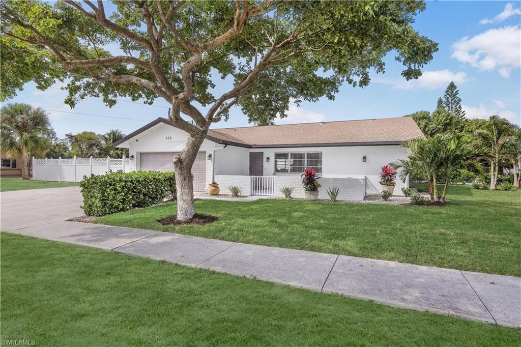 320 Marco Lake DR MARCO ISLAND, FL 34145