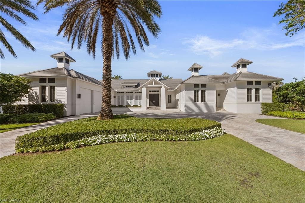 299 Mermaids Bight NAPLES, FL 34103