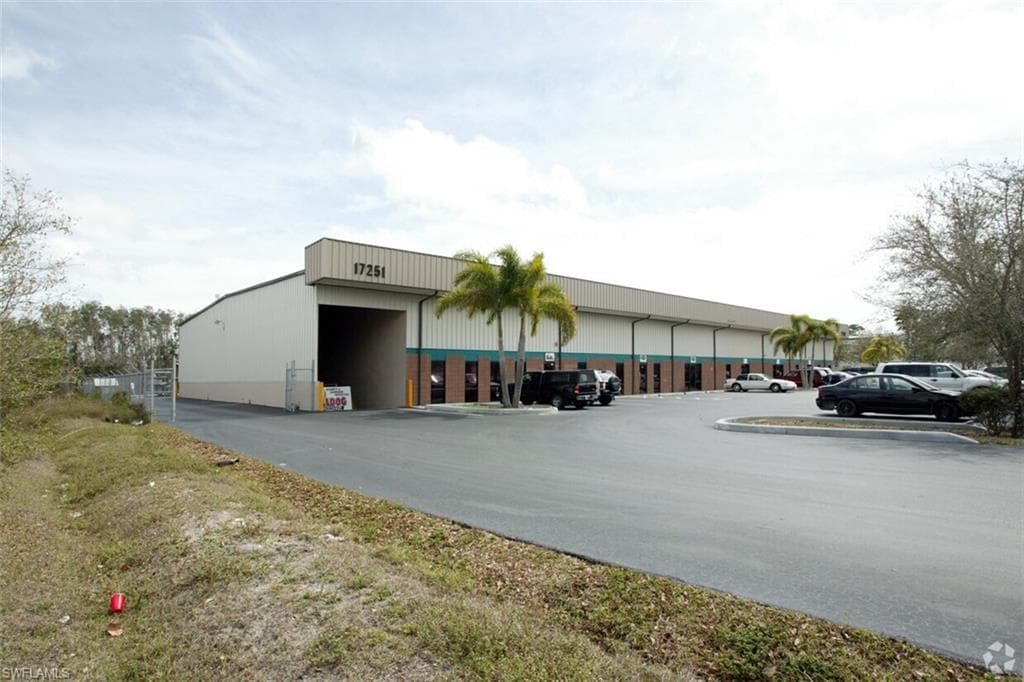 17251 Alico Center RD 1 FORT MYERS, FL 33967
