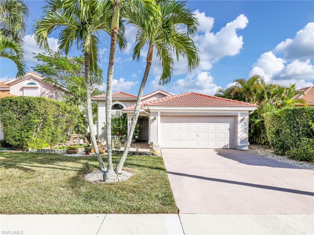164 Sabal Lake DR NAPLES, FL 34104