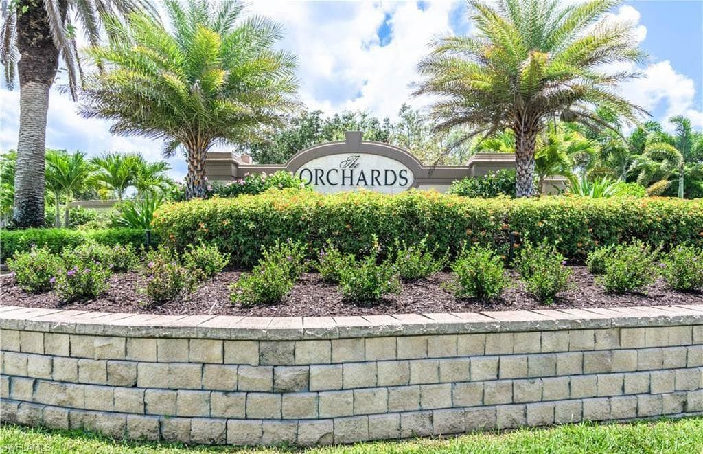 7822 Gardner DR 6-101 NAPLES, FL 34109