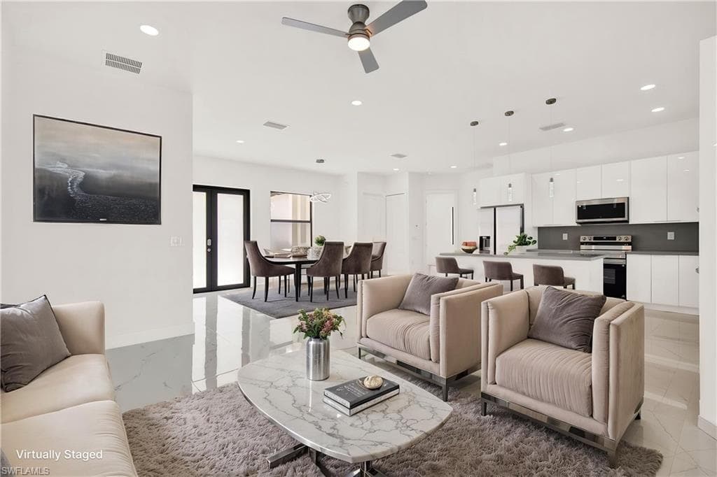 914 Manresa AVE S LEHIGH ACRES, FL 33974