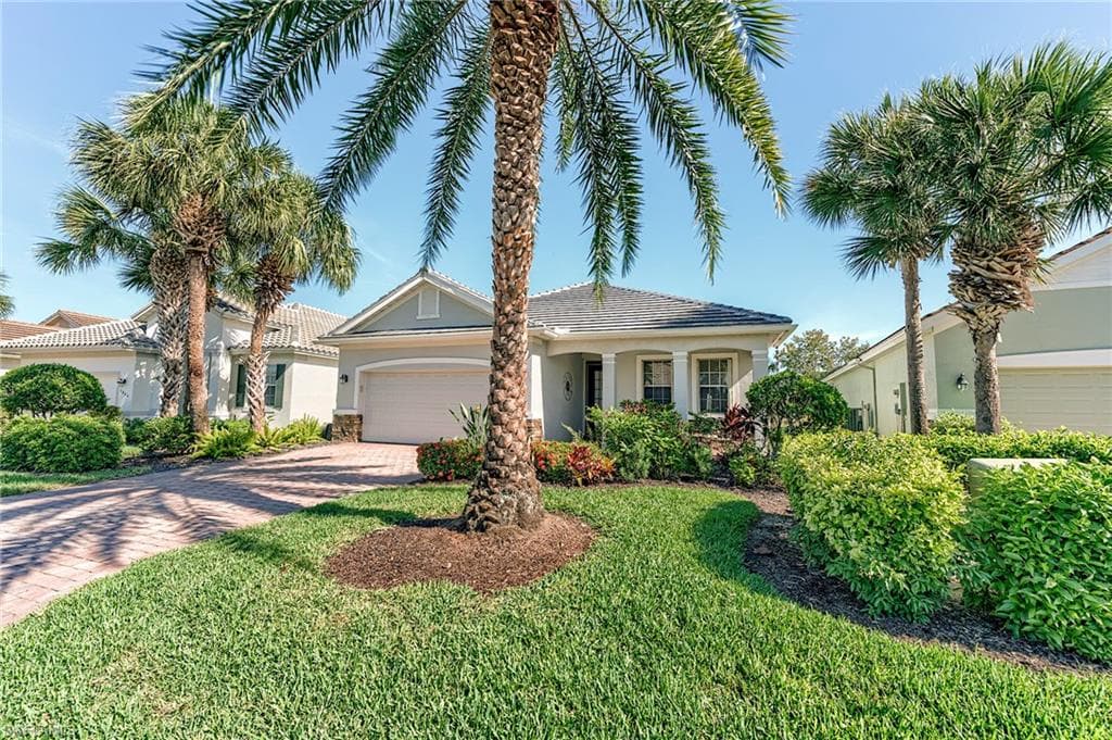3806 Lakeview Isle CT FORT MYERS, FL 33905