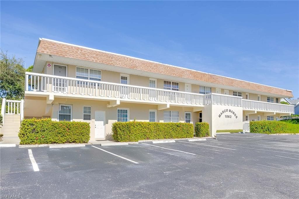 1062 Hartley AVE 102 MARCO ISLAND, FL 34145