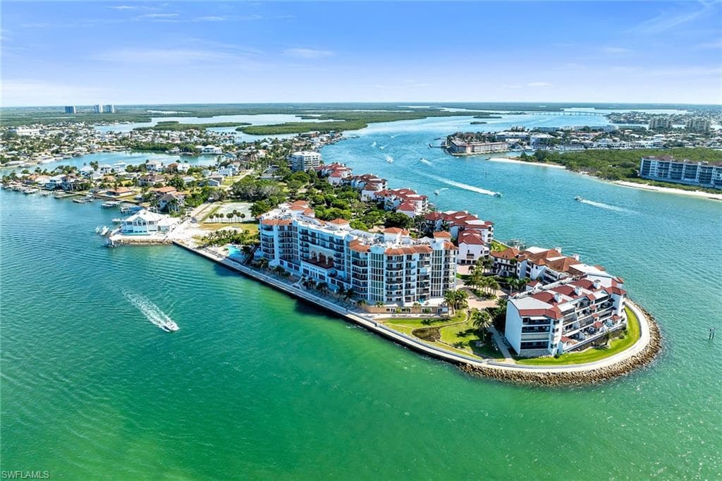 533 La Peninsula BLVD 533 NAPLES, FL 34113