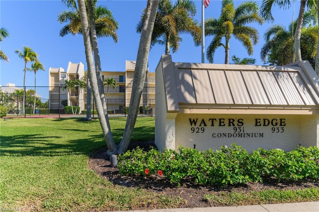 929 Collier CT B201 MARCO ISLAND, FL 34145