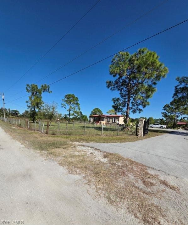 1860 Poinsettia AVE LEHIGH ACRES, FL 33972