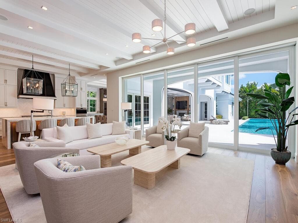 1675 Gordon DR NAPLES, FL 34102