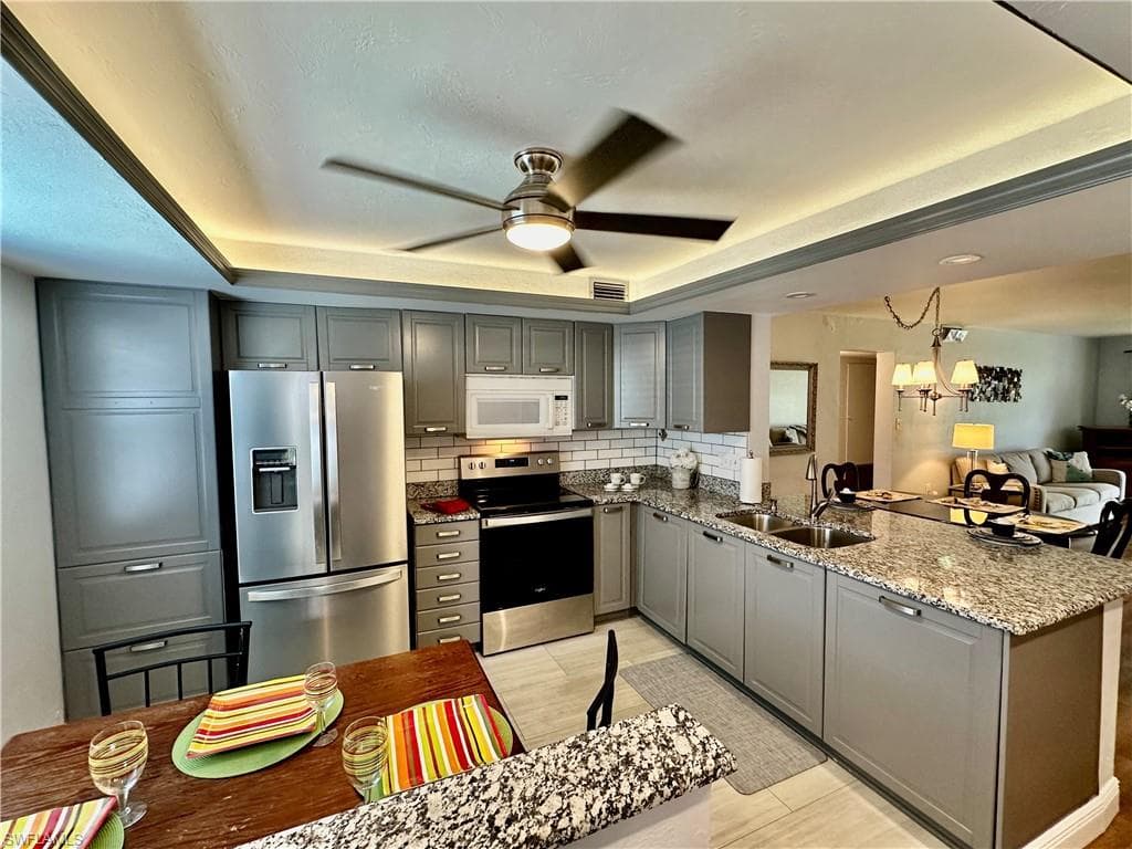 2828 Jackson ST I-1 FORT MYERS, FL 33901