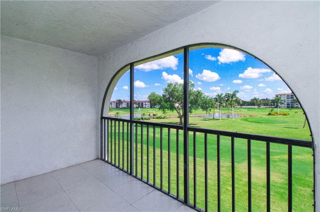 41 High Point CIR S 303 NAPLES, FL 34103