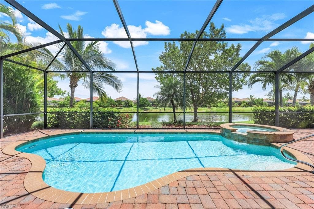 28087 Kerry CT BONITA SPRINGS, FL 34135