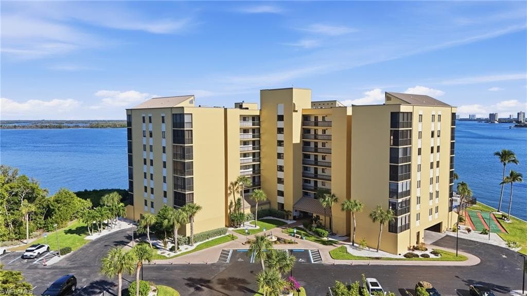 400 Lenell RD 706 FORT MYERS BEACH, FL 33931