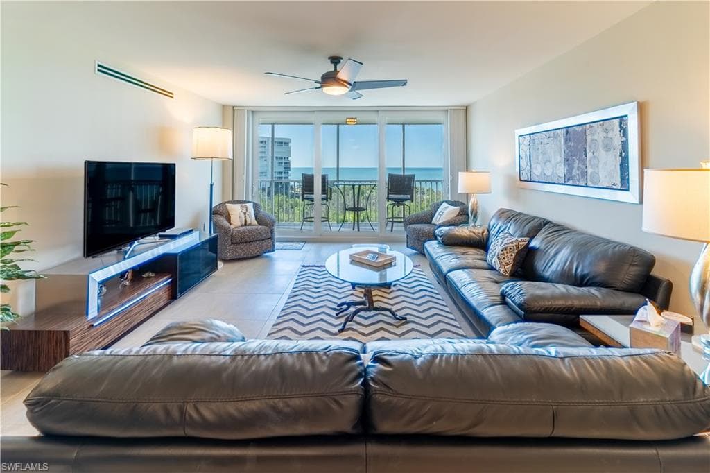 3 Bluebill AVE 801 NAPLES, FL 34108