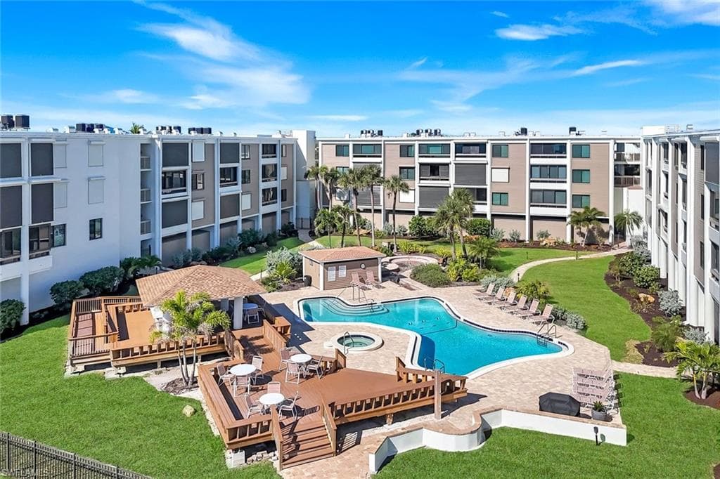 2777 W Gulf DR 309 SANIBEL, FL 33957