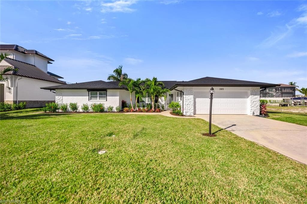 385 Willet AVE NAPLES, FL 34108