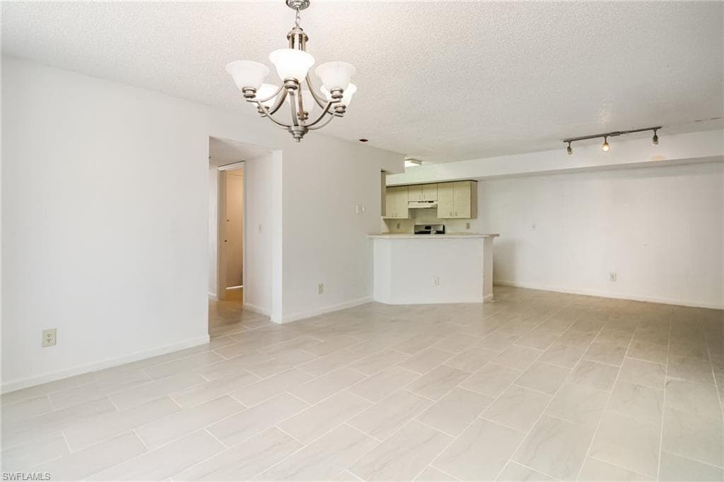 13605 Eagle Ridge DR 1723 FORT MYERS, FL 33912