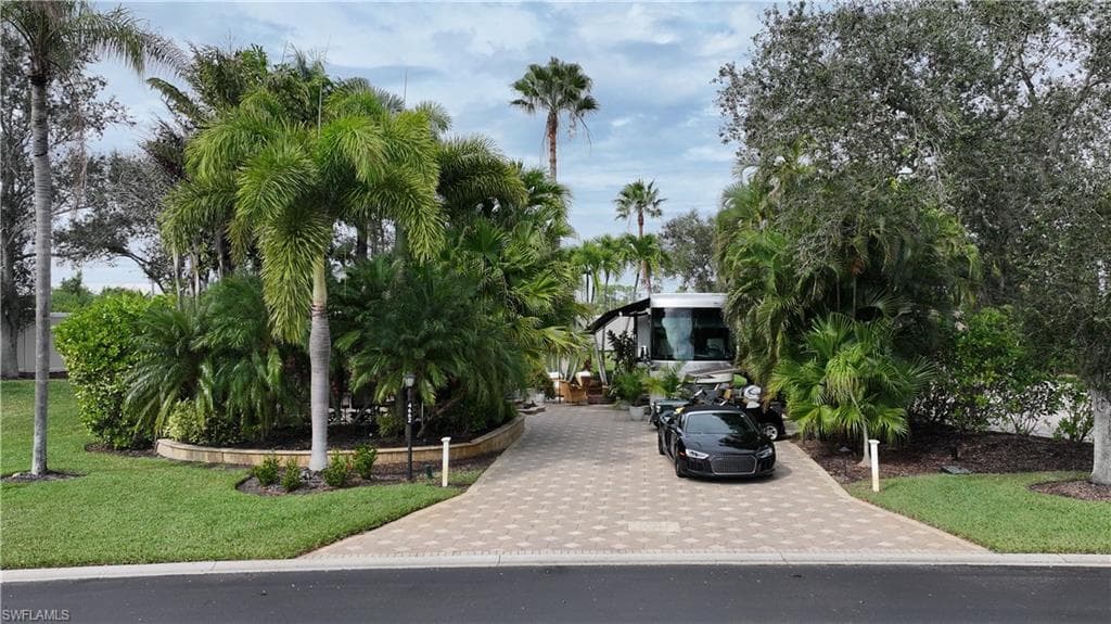 4662 Southern Breeze DR NAPLES, FL 34114