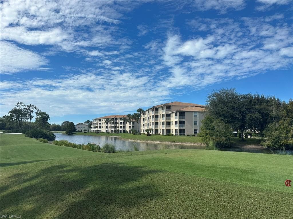 8680 Cedar Hammock CIR 122 NAPLES, FL 34112