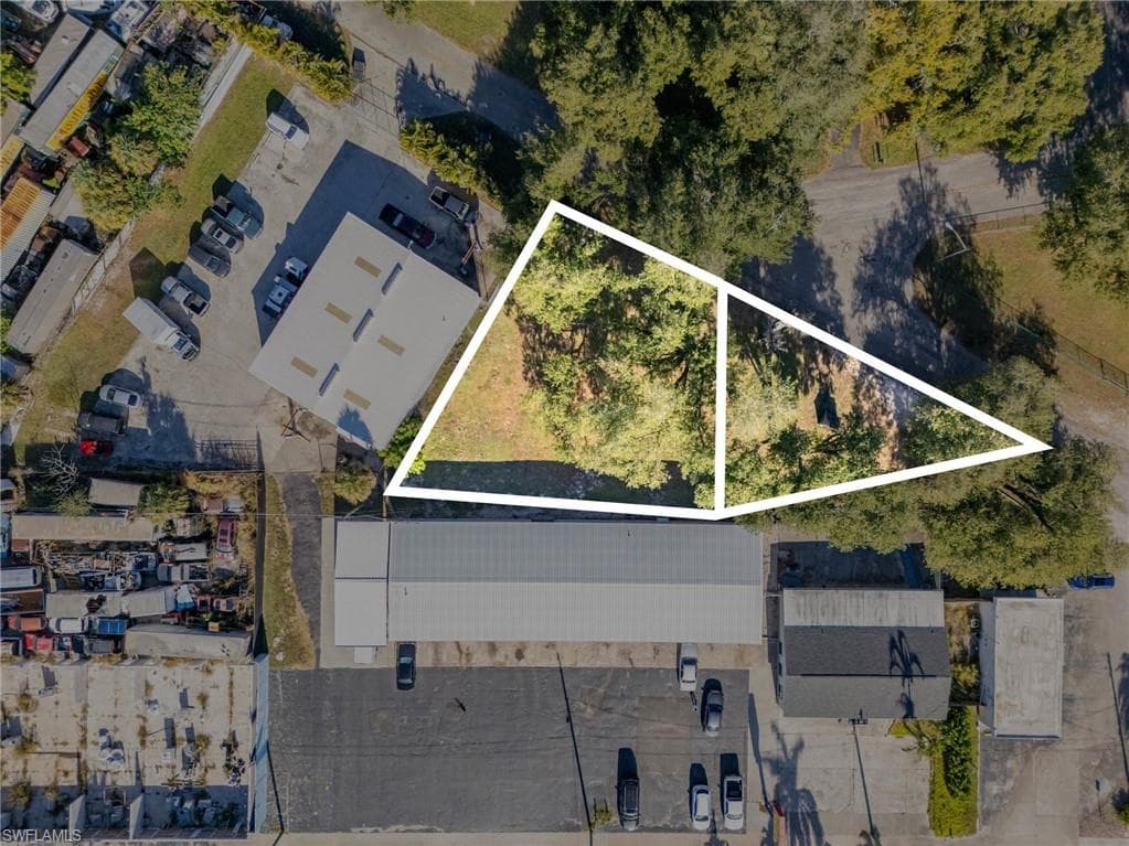 3248 Royalston AVE FORT MYERS, FL 33916