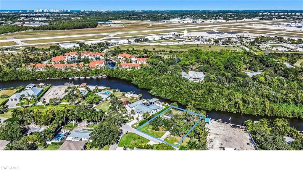 2347 Harbor RD NAPLES, FL 34104