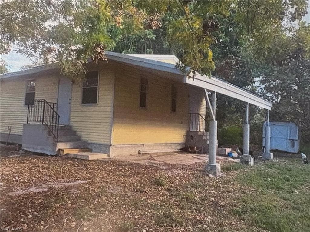 420 SE 1st ST SOUTH BAY, FL 33493